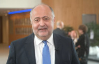 Ο Δημήτρης Τσιόδρας ζητά δραστική αύξηση ευρωπαϊκών πόρων που θα συμβάλουν στη μείωση των τιμών ενέργειας