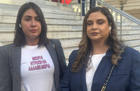 Έλενα Κρεμλίδου: Καταδικάστηκε σε 2 χρόνια ο αστυνομικός για το revenge porn – «Μέχρι η ντροπή να αλλάξει μεριά» έγραφε η μπλούζα της