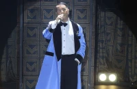 «Δέχτηκα παρενόχληση και απειλές για τη ζωή μου» - Συγκλονίζει πρώην συνεργάτιδα του Μαζωνάκη