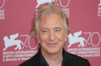 Άλαν Ρίκμαν: Τα ύπουλα συμπτώματα καρκίνου που κόστισαν τη ζωή του αγαπημένου ηθοποιού