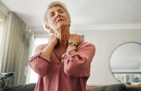 Ρευματοειδής αρθρίτιδα: Νέα μελέτη αναδεικνύει 4 πρώιμα «καμπανάκια» της νόσου