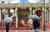 Καιρός αύριο: Μικρή πτώση της θερμοκρασίας – Τοπικές βροχές, καταιγίδες και χιόνια σε διάφορες περιοχές