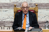 Την κατάργηση της ζωντανής μετάδοσης των Εξεταστικών Επιτροπών θα εισηγηθεί ο Κακλαμάνης