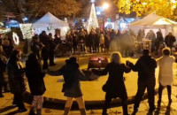 Σιντική: Γιορτινό γλέντι με ζουρνάδες και νταούλια στο «Κάστρο των Χριστουγέννων»