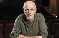 Γιώργος Κιμούλης: «Η θέση που έχω δεν με έχει βοηθήσει να γίνω εύπορος οικονομικά»