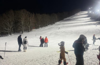 Πλήθος κόσμου και ρεκόρ προσέλευσης στο νυχτερινό σκι του Λαϊλιά – Εντυπωσίασε το νέο lift