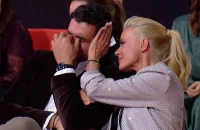 Ο κακός του Παρά Πέντε λύγισε στο reunion και το Twitter συγκινήθηκε: «Έχει πλαντάξει, πρέπει να είναι πολύ ευαίσθητη ψυχή»