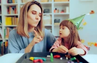 Γονείς: Πώς θα μεγαλώσετε παιδιά με αυτοπεποίθηση – 6 συμβουλές από την ψυχολόγο