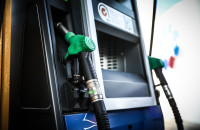 Χωρίς fuel pass και market pass οι Έλληνες πολίτες - Από τα 62 στα 100 δολάρια το πετρέλαιο