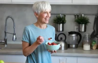 Τροφές που βοηθούν τις αρθρώσεις – Η διαιτολόγος μιλά για τη διατροφή στη ρευματοειδή αρθρίτιδα