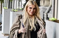 «Τι βλακείες ακούω Θεέ μου. Πάτε καλά; Ποιοι γελοίοι είναι;»-Έξαλλη η Καινούργιου με τη φάρσα-Bίντεο