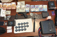 Σύλληψη ανηλίκου στην Κατερίνη για παραχάραξη νομισμάτων & διακίνηση καρτών ΑΤΜ