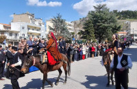 Σιδηρόκαστρο 2026: Γυναίκες πάνω σε άλογα τιμούν το 1821 και εντυπωσιάζουν στην παρέλαση