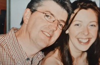 Zευγάρι χώρισε μετά απo 15 χρόνια όταν o σύζυγος αποκάλυψε oτι είναι γκέι