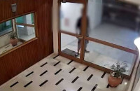 Νέα Σμύρνη: «Έχω ένα βίτσιο», είπε ο 22χρονος επιδειξίας – Τι λέει ο πατέρας του