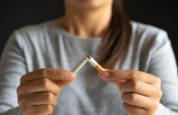 4 συμβουλές που θα σας βοηθήσουν να κόψετε το κάπνισμα χωρίς να πάρετε κιλά