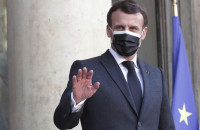 Ο Μακρόν μίλησε ελληνικά για την 25η Μαρτίου – Το μήνυμά του