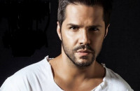 «Η Ελλάδα είναι παντού»: Ο Γιώργος Τσαλίκης σήκωσε τον Επιτάφιο σε ορθόδοξη εκκλησία της Αυστραλίας