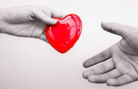 Κάθε ημέρα που περνάει, τα αποθέματα αίματος μειώνονται !!