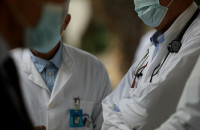 Πάτρα: Για σεξουαλική κακοποίηση του ίδιου του παιδιού του κατηγορείται ο παιδίατρος