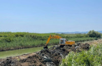 Στο πλαίσιο της αντιπλημμυρικής θωράκισης της περιοχής: Καθαρισμός της τάφρου της Μαυροθάλασσας