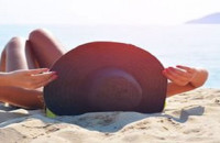 4 συμβουλές για να διατηρήσετε αναλλοίωτο το μαύρισμά σας