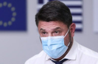 ΕΚΤΑΚΤΟ: «Ένα βήμα πριν» το πρώτα τοπικά lockdown μέσα στο καλοκαίρι