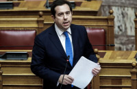 Ανακοίνωσε ο Νότης Μηταράκης: Τη λειτουργία κέντρων καταγραφής για εκτοπισμένους Ουκρανούς