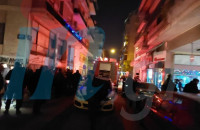 Θρίλερ με ομηρία στο κέντρο της Αθήνας – Άνδρας κρατά την κοπέλα του και απειλεί να τινάξει την πολυκατοικία στον αέρα