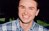 Αντώνης Παραράς – Το χαμογελαστό παιδί που δεν ξεχάστηκε ποτέ – Η φιλιά με τον Κανάκη και το νόημα πίσω από τα αρχικά Α.Μ.Α.Ν.