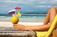 Ο πόλεμος στην Ουκρανία: Δίνει τη χαριστική βολή στον …τουρισμό;