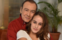 Τόλης Βοσκόπουλος – Ραγίζει καρδιές το μήνυμα της κόρης του έξι μήνες από το θάνατό του