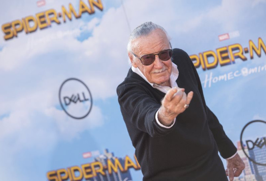 «ΕΦΥΓΕ» Ο ΘΡΥΛΟΣ ΤΗΣ MARVEL KAI «ΠΑΤΕΡΑΣ» ΤΟΥ SPIDER MAN ΣΤΑΝ ΛΙ! «ΕΦΥΓΕ» Ο ΘΡΥΛΟΣ ΤΗΣ MARVEL KAI «ΠΑΤΕΡΑΣ» ΤΟΥ SPIDER MAN ΣΤΑΝ ΛΙ!