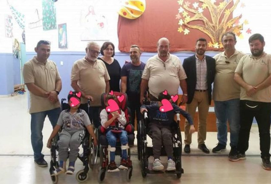 ΣΥΓΚΙΝΗΣΗ ΚΑΙ ΕΛΠΙΔΑ:ΜΑΖΕΨΑΝ ΚΑΠΑΚΙΑ ΚΑΙ ΔΩΡΙΣΑΝ 3 ΑΝΑΠΗΡΙΚΑ ΑΜΑΞΙΔΙΑ ΣΤΟ ΕΙΔΙΚΟ ΣΧΟΛΕΙΟ ΡΕΘΥΜΝΟΥ! ΣΥΓΚΙΝΗΣΗ ΚΑΙ ΕΛΠΙΔΑ:ΜΑΖΕΨΑΝ ΚΑΠΑΚΙΑ ΚΑΙ ΔΩΡΙΣΑΝ 3 ΑΝΑΠΗΡΙΚΑ ΑΜΑΞΙΔΙΑ ΣΤΟ ΕΙΔΙΚΟ ΣΧΟΛΕΙΟ ΡΕΘΥΜΝΟΥ!