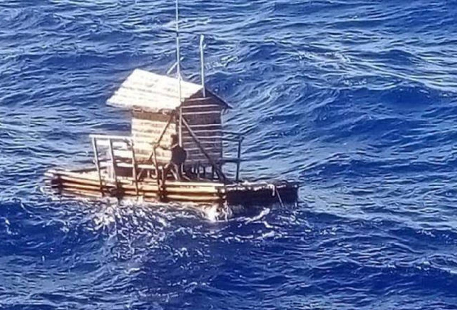 19ΧΡΟΝΟΣ ΑΠΟ ΤΗΝ ΙΝΔΟΝΗΣΙΑ ΚΑΤΑΦΕΡΕ ΝΑ ΕΠΙΖΗΣΕΙ ΕΠΙ 49 ΗΜΕΡΕΣ ΜΟΝΟΣ ΤΟΥ ΣΤΗ ΘΑΛΑΣΣΑ! 19ΧΡΟΝΟΣ ΑΠΟ ΤΗΝ ΙΝΔΟΝΗΣΙΑ ΚΑΤΑΦΕΡΕ ΝΑ ΕΠΙΖΗΣΕΙ ΕΠΙ 49 ΗΜΕΡΕΣ ΜΟΝΟΣ ΤΟΥ ΣΤΗ ΘΑΛΑΣΣΑ!