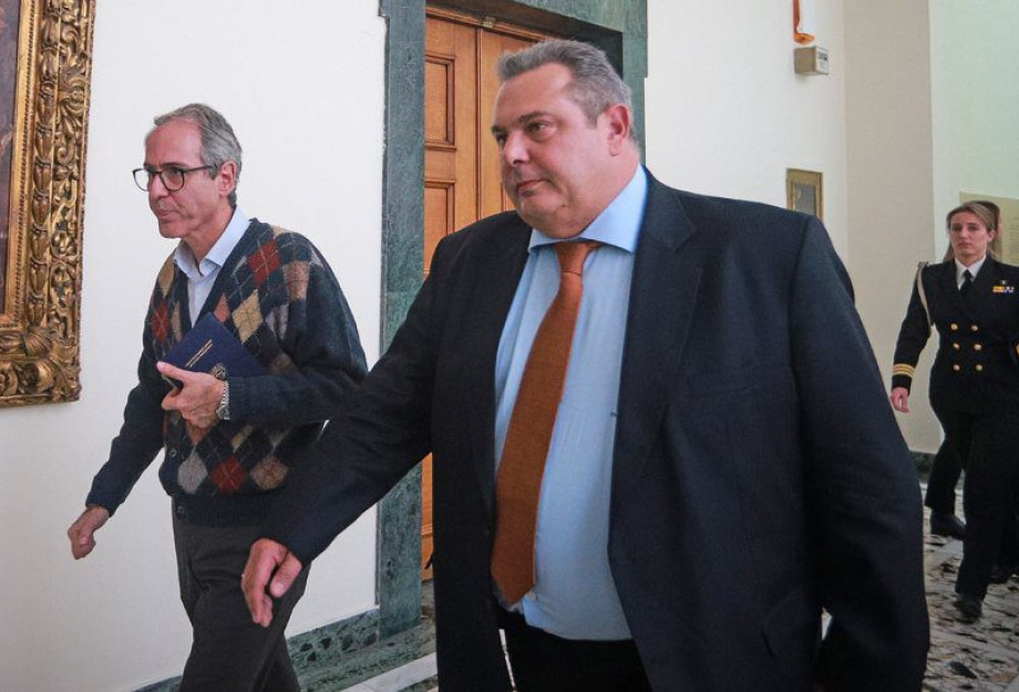 ΣΤΡΟΦΗ ΚΑΜΜΕΝΟΥ: ΘΕΛΕΙ ΣΥΝΑΙΝΕΤΙΚΟ ΔΙΑΖΥΓΙΟ ΜΕ ΤΟΝ ΣΥΡΙΖΑ! ΣΤΡΟΦΗ ΚΑΜΜΕΝΟΥ: ΘΕΛΕΙ ΣΥΝΑΙΝΕΤΙΚΟ ΔΙΑΖΥΓΙΟ ΜΕ ΤΟΝ ΣΥΡΙΖΑ!