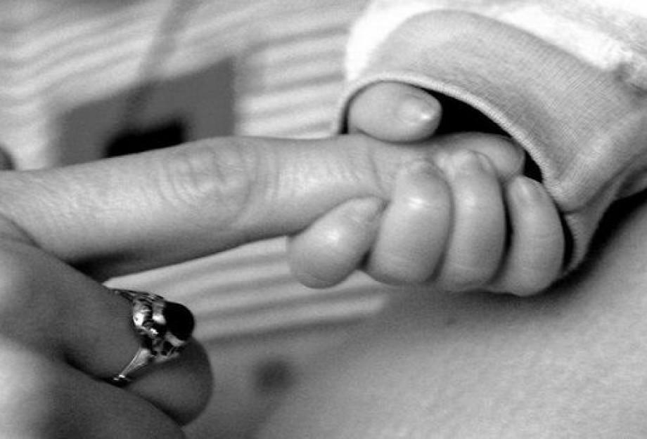 Είπε στη μητέρα του ότι τον πείραζαν στο σχολείο για το πρόβλημα του Είπε στη μητέρα του ότι τον πείραζαν στο σχολείο για το πρόβλημα του