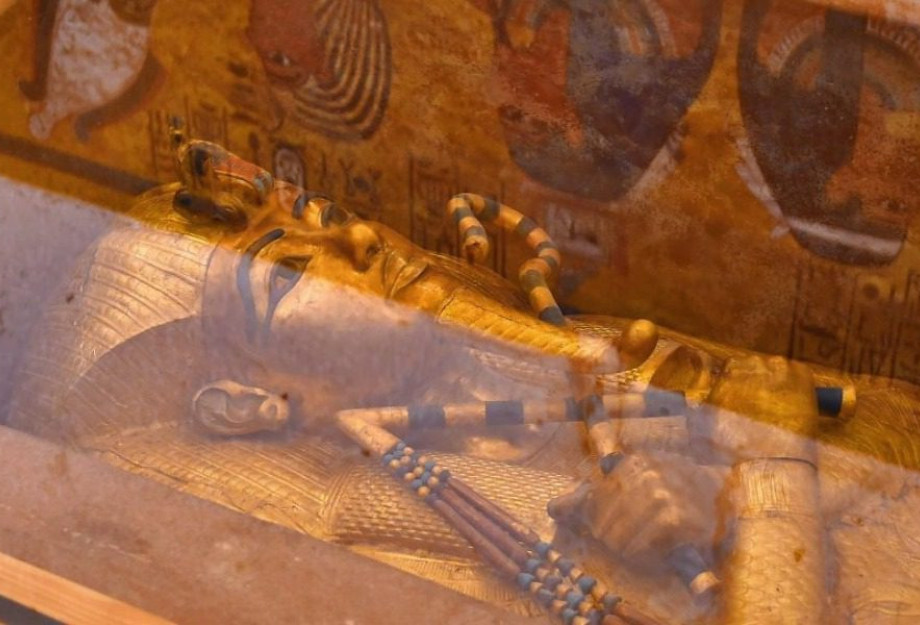 Εντυπωσιακές εικόνες από τη μούμια του Τουταγχαμών Εντυπωσιακές εικόνες από τη μούμια του Τουταγχαμών