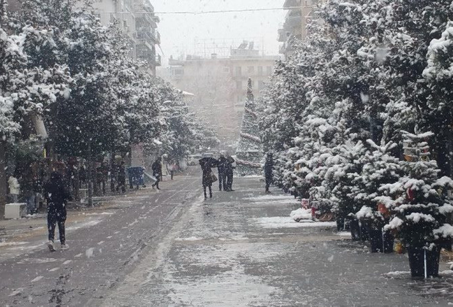 Συνεχίζεται στην Ελλάδα και στο Νομό Σερρών η κακοκαιρία. Συνεχίζεται στην Ελλάδα και στο Νομό Σερρών η κακοκαιρία.
