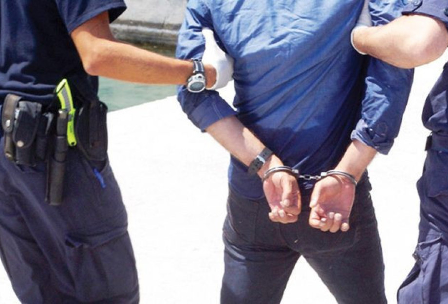 Μετάφεραν τρεις παράνομους μετανάστες: Πιάστηκε ένα ταξιτζής και ένας …Αιγύπτιος Μετάφεραν τρεις παράνομους μετανάστες: Πιάστηκε ένα ταξιτζής και ένας …Αιγύπτιος