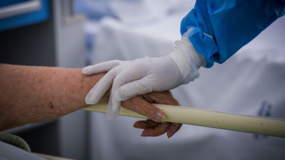 Καπραβέλος: Το 40% των διασωληνωμένων είναι πλήρως εμβολιασμένοι