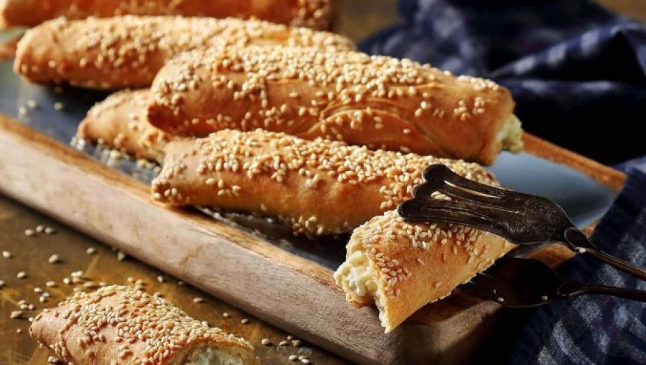 Φλογέρες κουρού γεμιστές με τυρί: Το τέλειο σνακ για μικρούς και μεγάλους