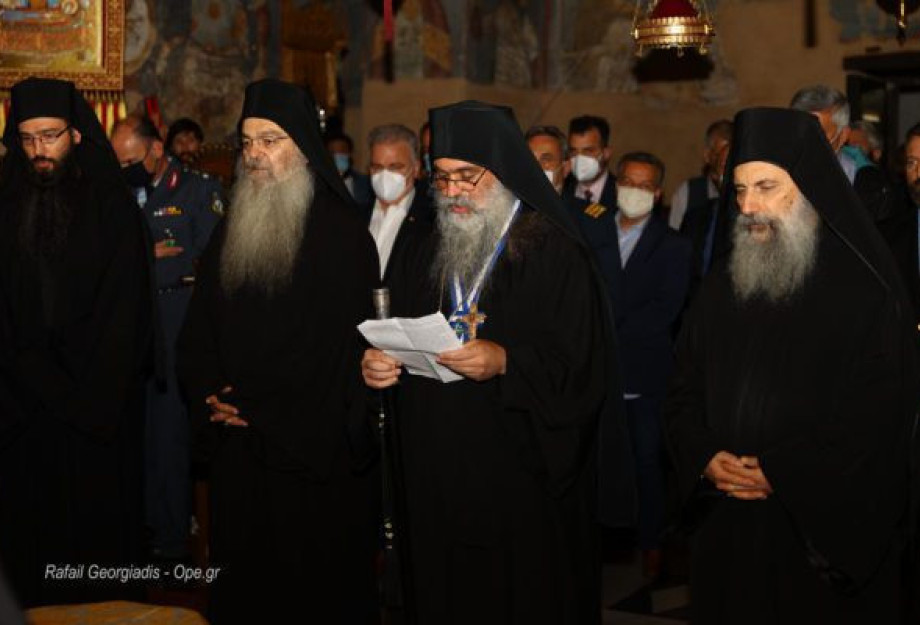 Αντιπρόσωποι και Προϊστάμενοι των Ιερών Μονών του Αγίου Όρους: Καταδίκασαν το πόλεμο περιμένοντας τον Πατριάρχη Αντιπρόσωποι και Προϊστάμενοι των Ιερών Μονών του Αγίου Όρους: Καταδίκασαν το πόλεμο περιμένοντας τον Πατριάρχη