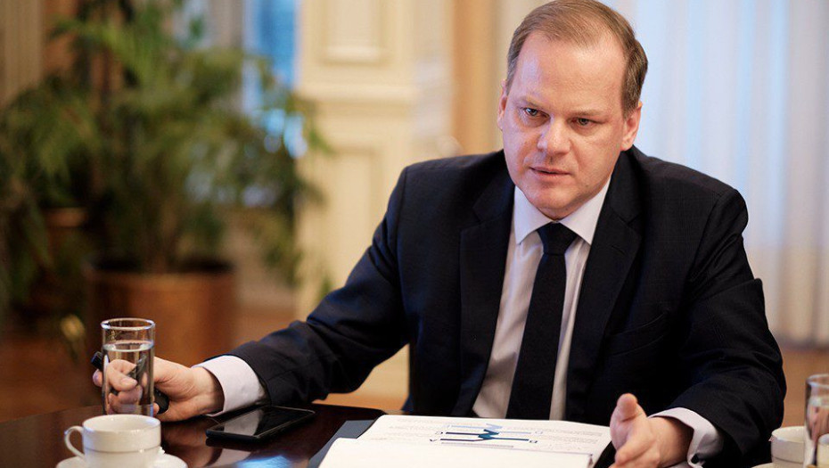 Ο Κώστας Καραμανλής, παρών στην υπογραφή της σύμβασης της μελέτης ενεργειακής αναβάθμισης του Κολυμβητηρίου!