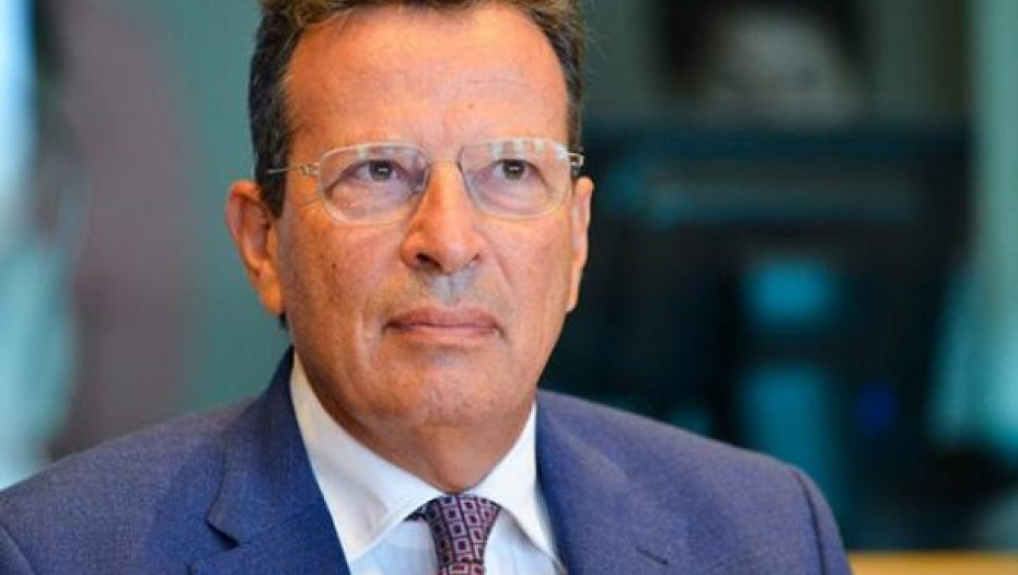 Ανήμερα του συνεδρίου της Ν.Δ. : Πήρε μεταγραφή ο Κύρτσος στους …φιλελεύθερους!