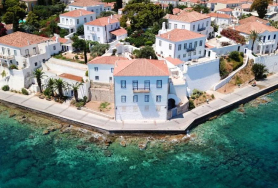 Τριήμερο Αγίου Πνεύματος: Αυτά είναι τα 19 νησιά που θα γεμίσουν από κόσμο Τριήμερο Αγίου Πνεύματος: Αυτά είναι τα 19 νησιά που θα γεμίσουν από κόσμο