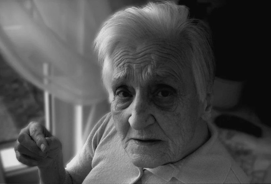 «Να έχεις την ευχή μου και να μην γκρινιάζεις στην ζωή σου»: Τα λόγια της γιαγιάς που έχω πάντα στο νου μου «Να έχεις την ευχή μου και να μην γκρινιάζεις στην ζωή σου»: Τα λόγια της γιαγιάς που έχω πάντα στο νου μου