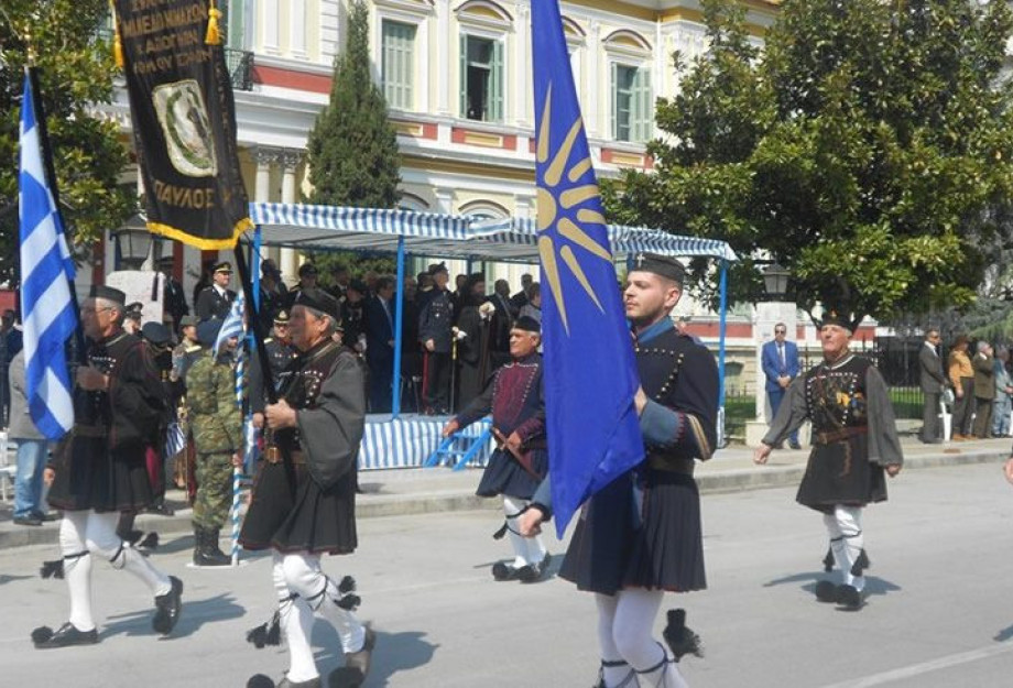 Με όλα τα μέτρα προστασίας: Κανονικά οι παρελάσεις Με όλα τα μέτρα προστασίας: Κανονικά οι παρελάσεις