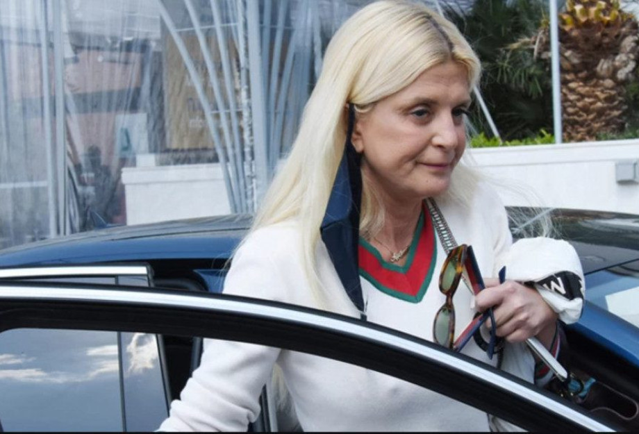 Δύσκολες ώρες για τη Μαρίνα Πατούλη: Έπεσε θύμα ληστείας στη Μύκονο Δύσκολες ώρες για τη Μαρίνα Πατούλη: Έπεσε θύμα ληστείας στη Μύκονο