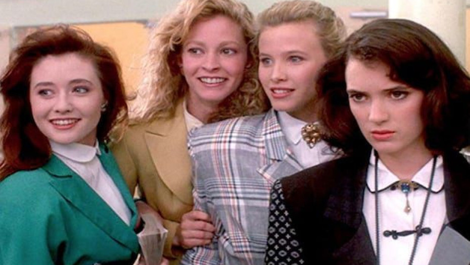 4 ζώδια που συχνά νιώθουν ξεκομμένα από τους γύρω τους